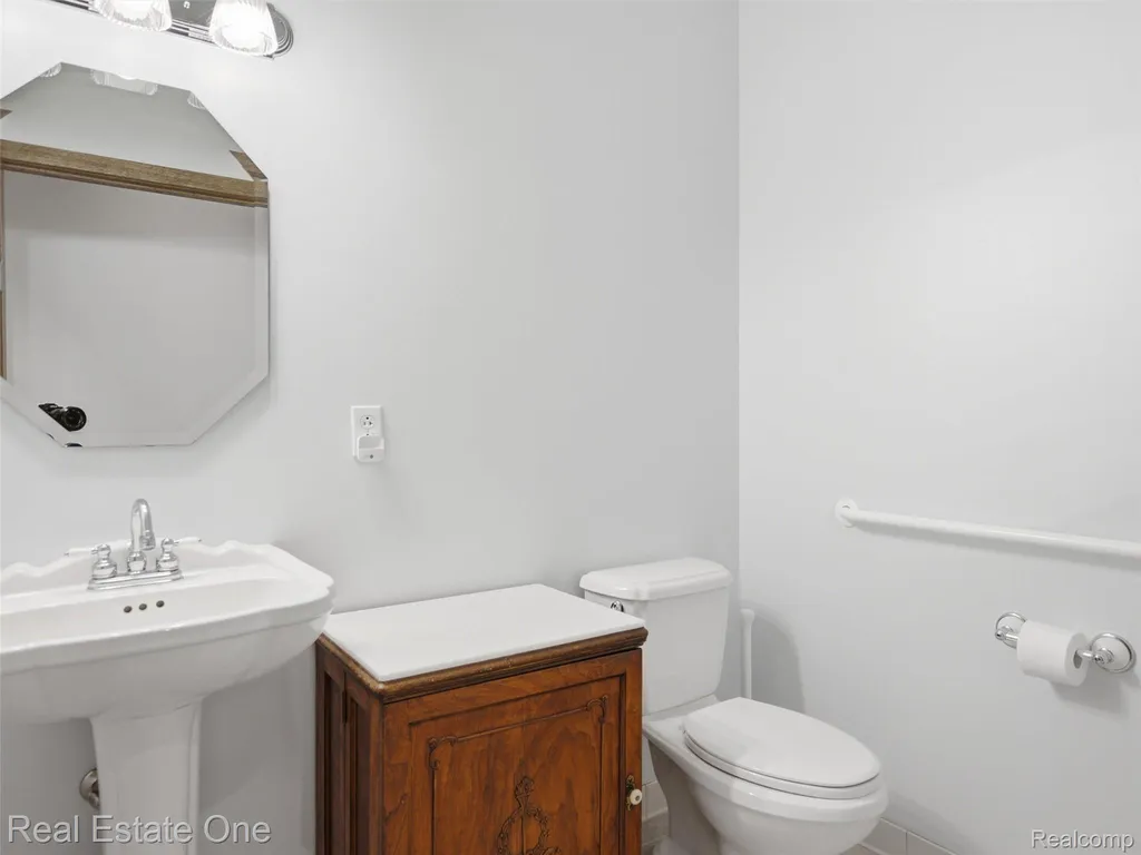 9400 Sashabaw Road Independence Charter Township MI 48348