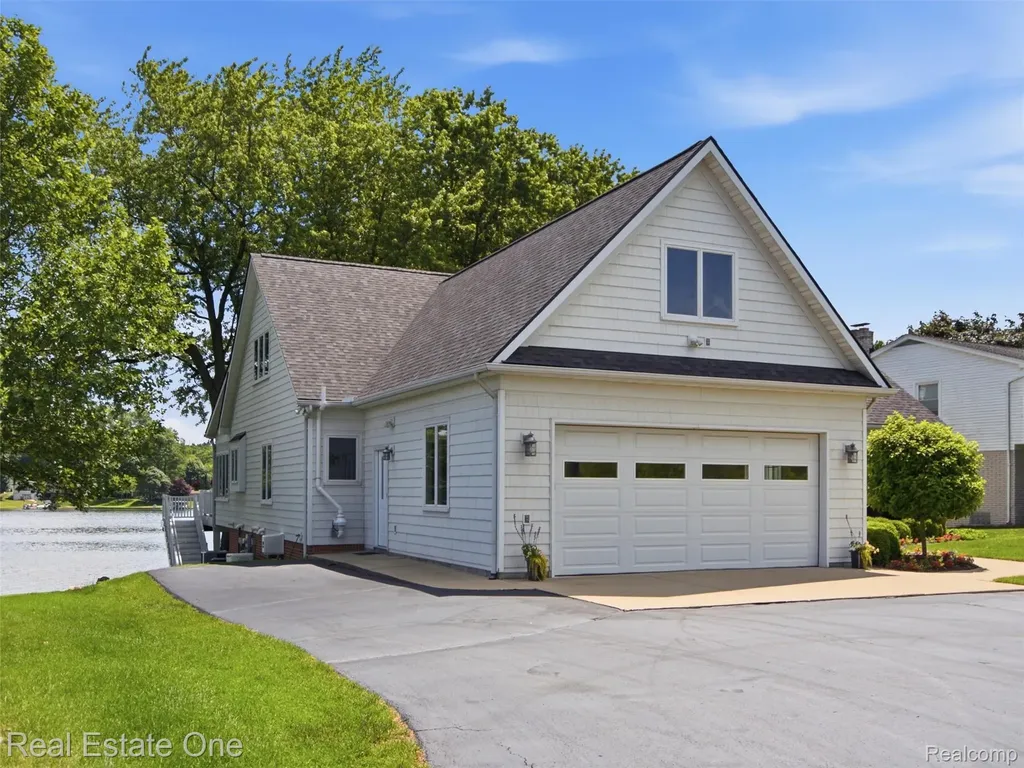 9400 Sashabaw Road Independence Charter Township MI 48348