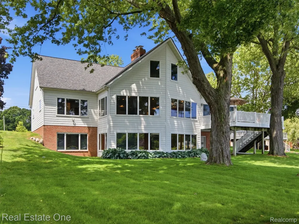 9400 Sashabaw Road Independence Charter Township MI 48348