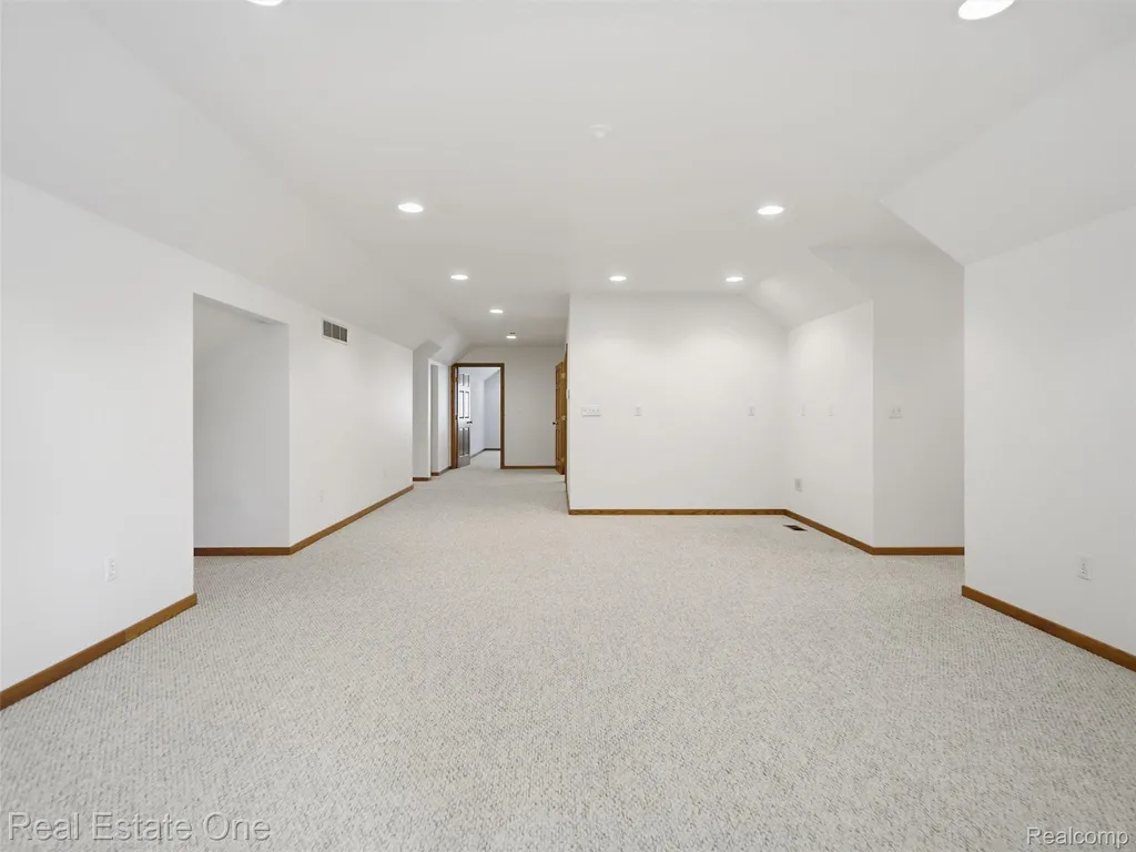 9400 Sashabaw Road Independence Charter Township MI 48348