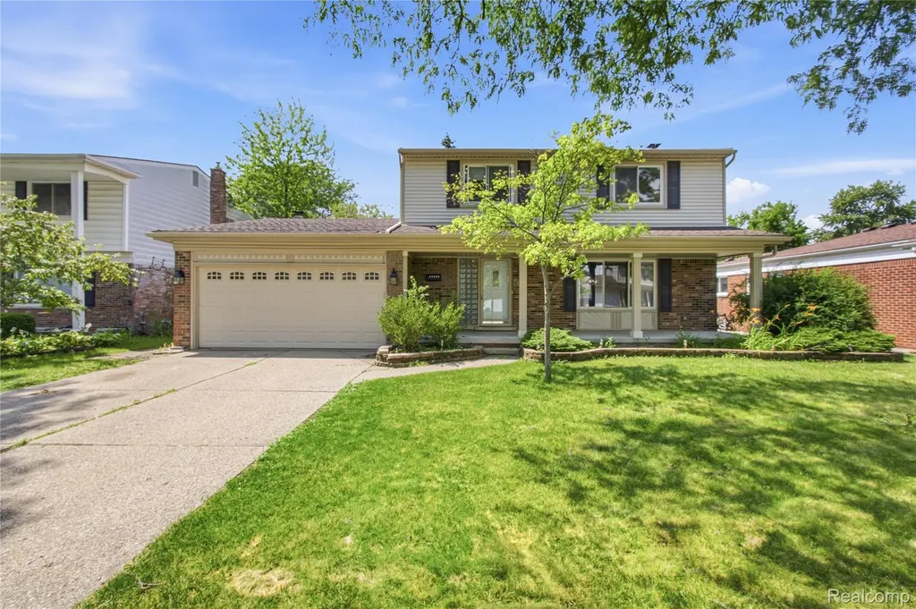 29305 Bon Mar Drive Warren City MI 48088