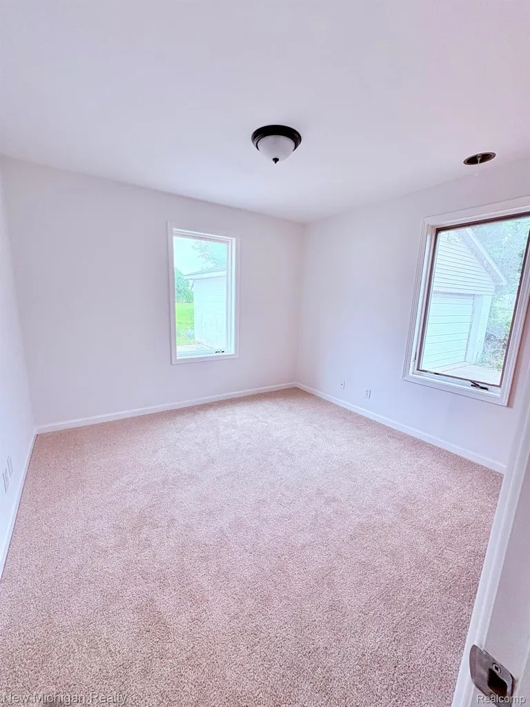 4469 S Saginaw Street Burton City MI 48529
