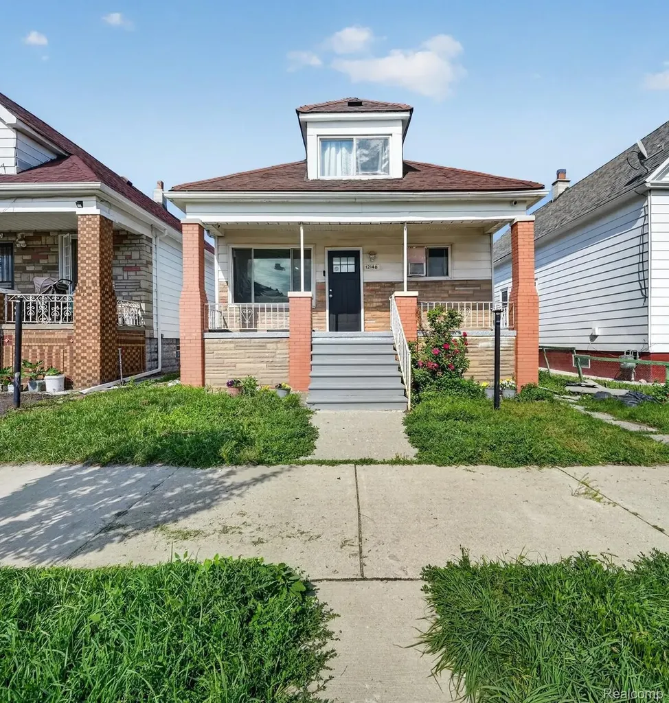 12146 Klinger Street Hamtramck City MI 48212