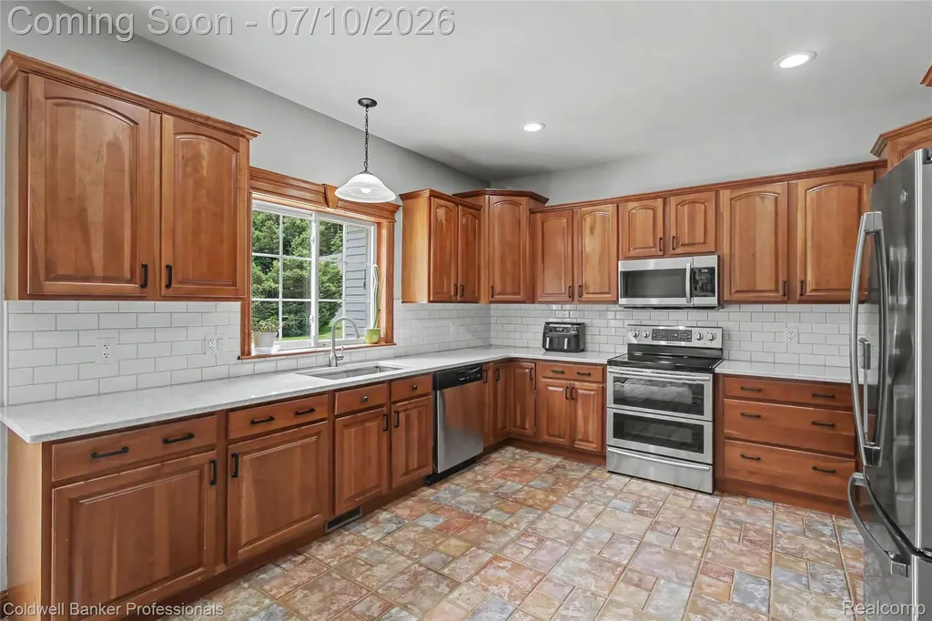 3822 Broadview Lane Highland Charter Township MI 48357