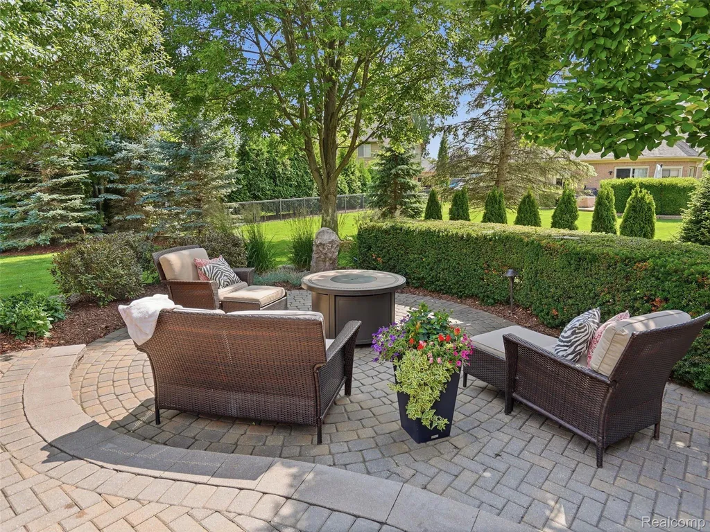 54544 Waubay Drive Macomb Township MI 48042
