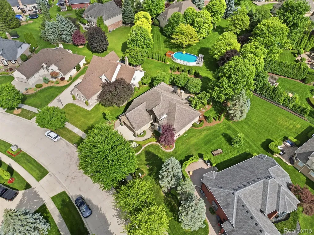 54544 Waubay Drive Macomb Township MI 48042