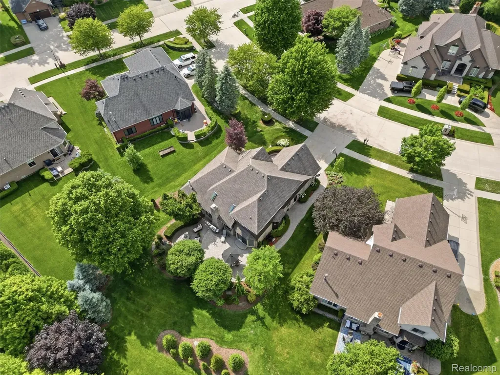 54544 Waubay Drive Macomb Township MI 48042