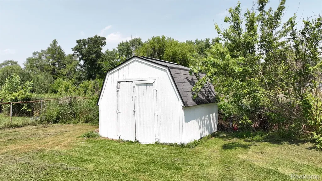 12210 W Washington Avenue Mt. Morris City MI 48458