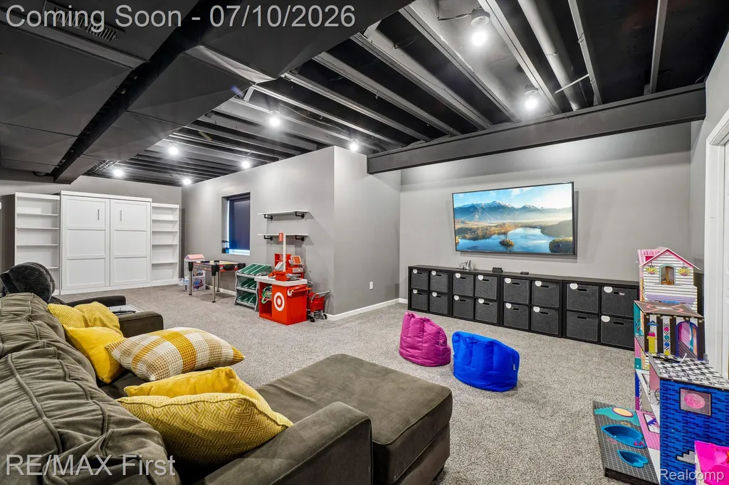 24687 Kabarda Drive Macomb Township MI 48042