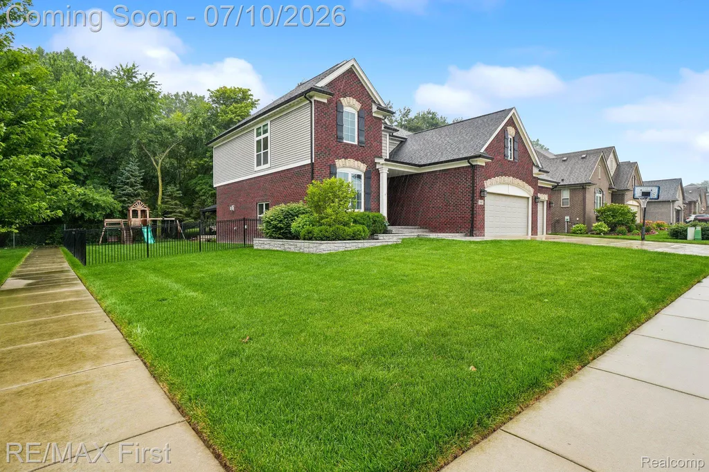 24687 Kabarda Drive Macomb Township MI 48042