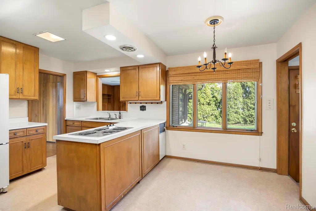 30712 Champine Street St. Clair Shores City MI 48082