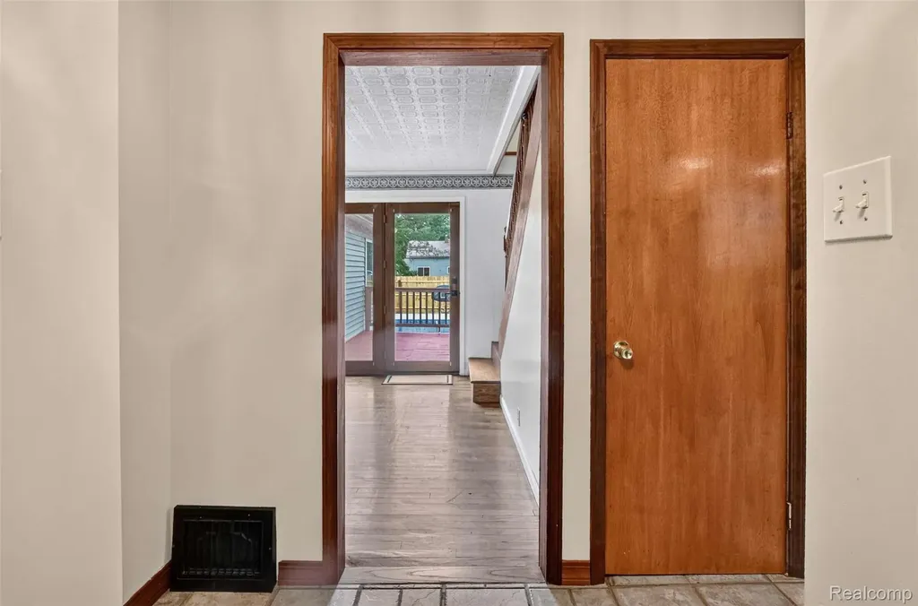 1437 E Cook Road Grand Blanc Charter Township MI 48439