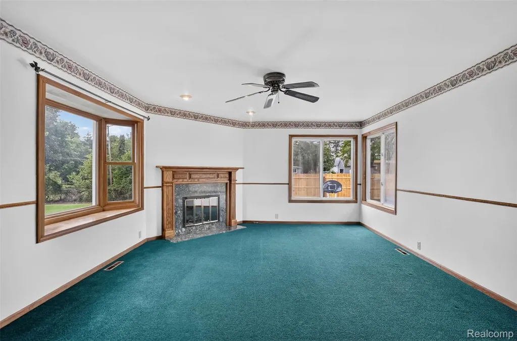 1437 E Cook Road Grand Blanc Charter Township MI 48439
