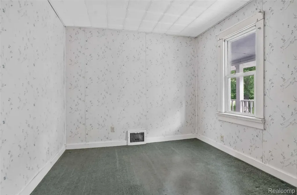1437 E Cook Road Grand Blanc Charter Township MI 48439