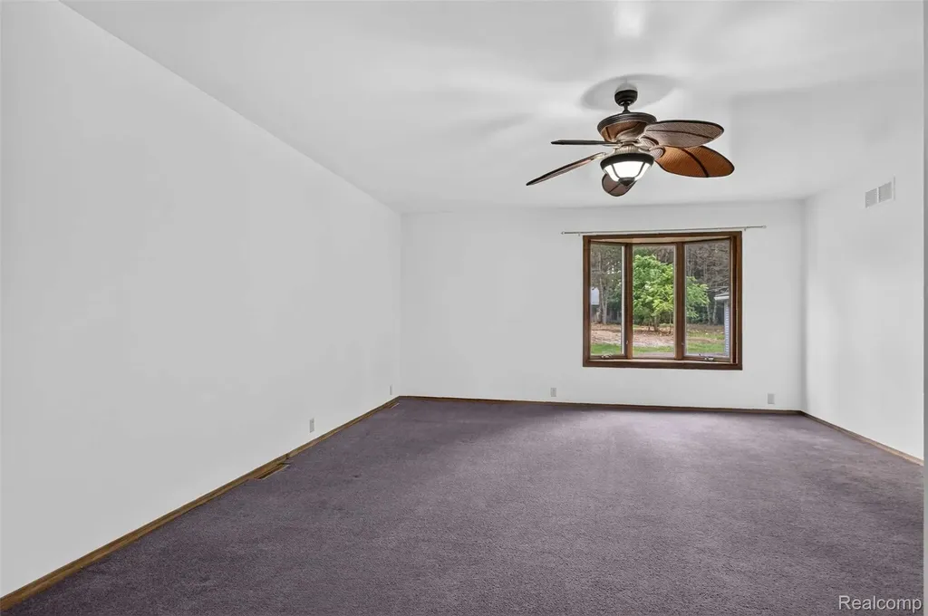 1437 E Cook Road Grand Blanc Charter Township MI 48439