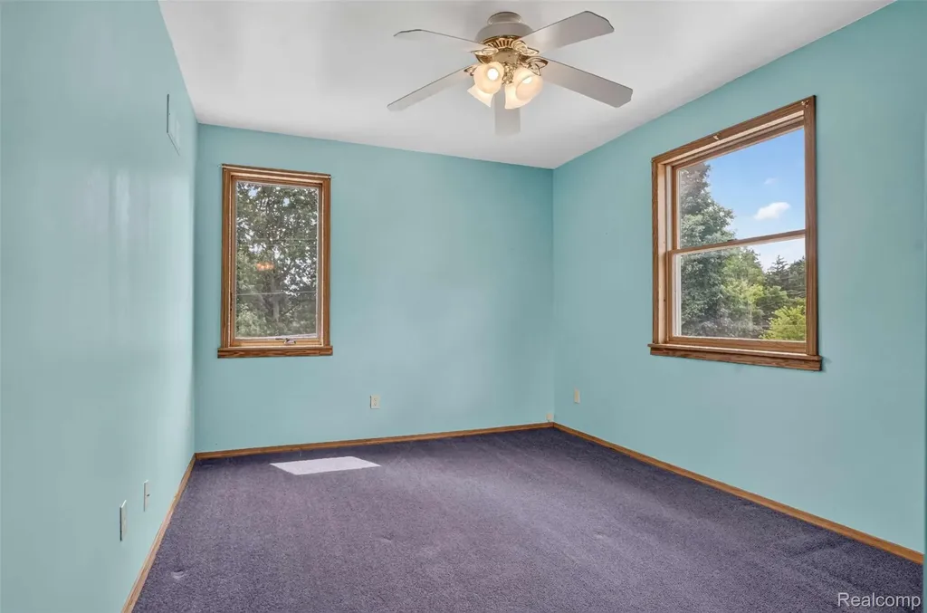 1437 E Cook Road Grand Blanc Charter Township MI 48439