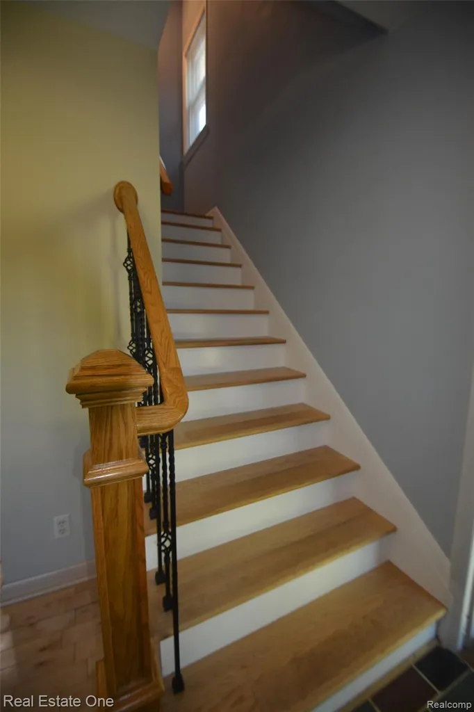 615 Willard Avenue Rochester Hills City MI 48307