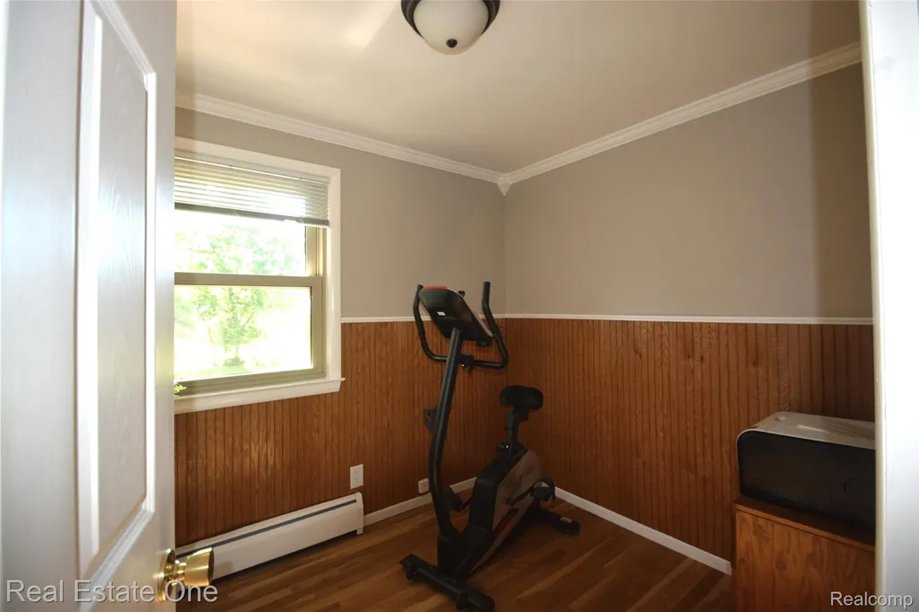 615 Willard Avenue Rochester Hills City MI 48307
