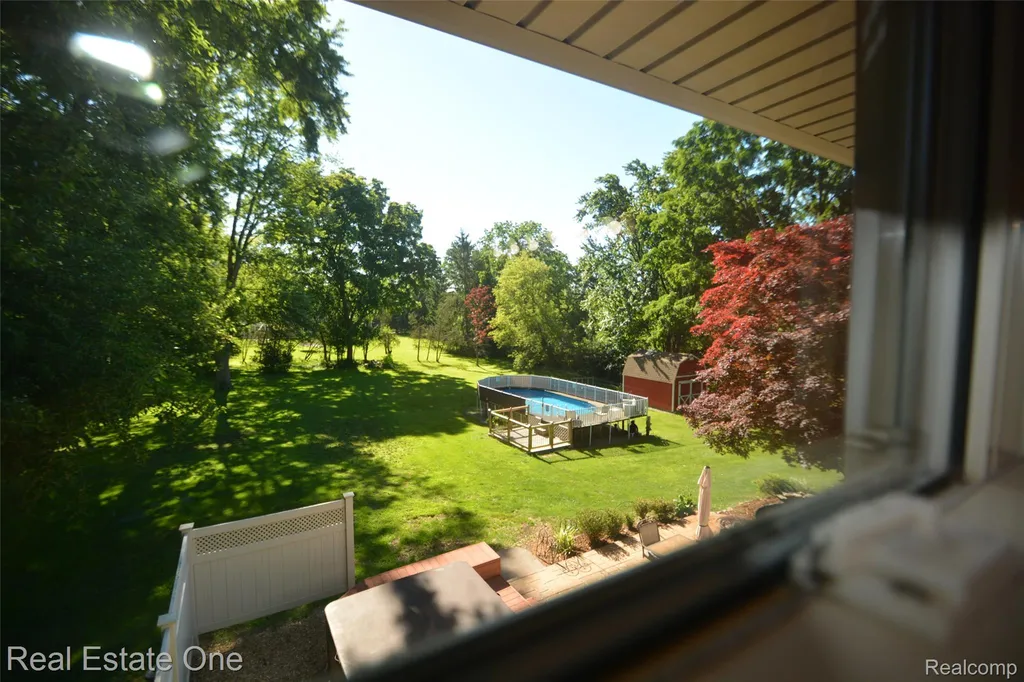 615 Willard Avenue Rochester Hills City MI 48307