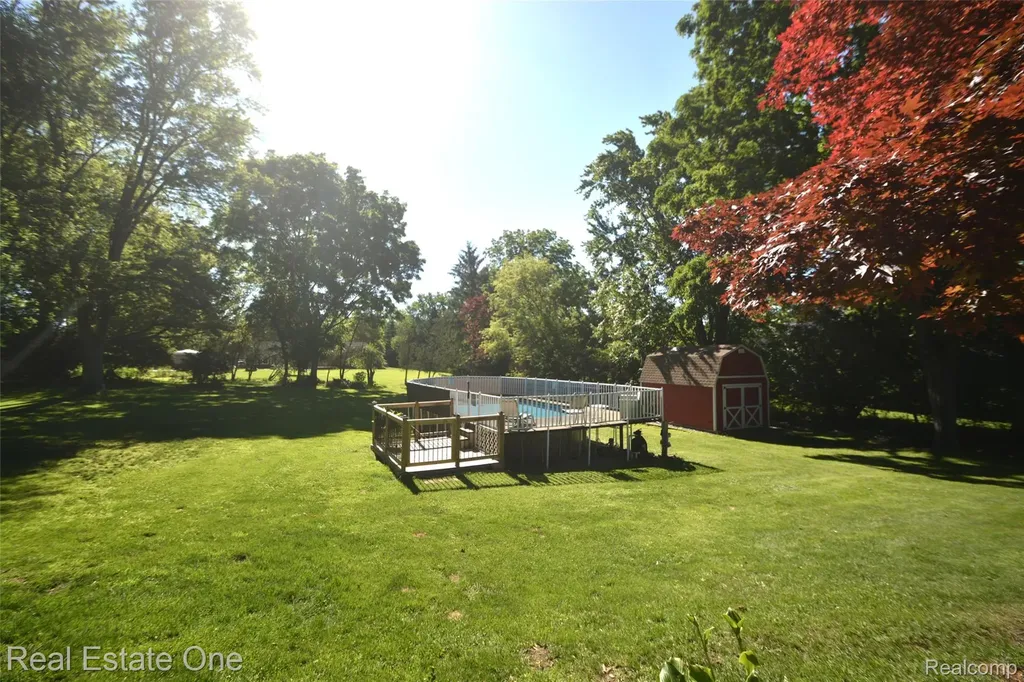 615 Willard Avenue Rochester Hills City MI 48307