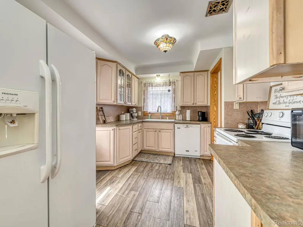3125 Anna Avenue Trenton City MI 48183