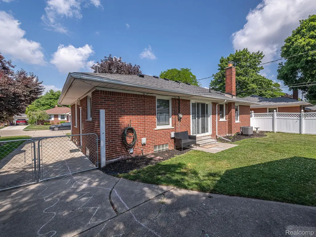 3125 Anna Avenue Trenton City MI 48183