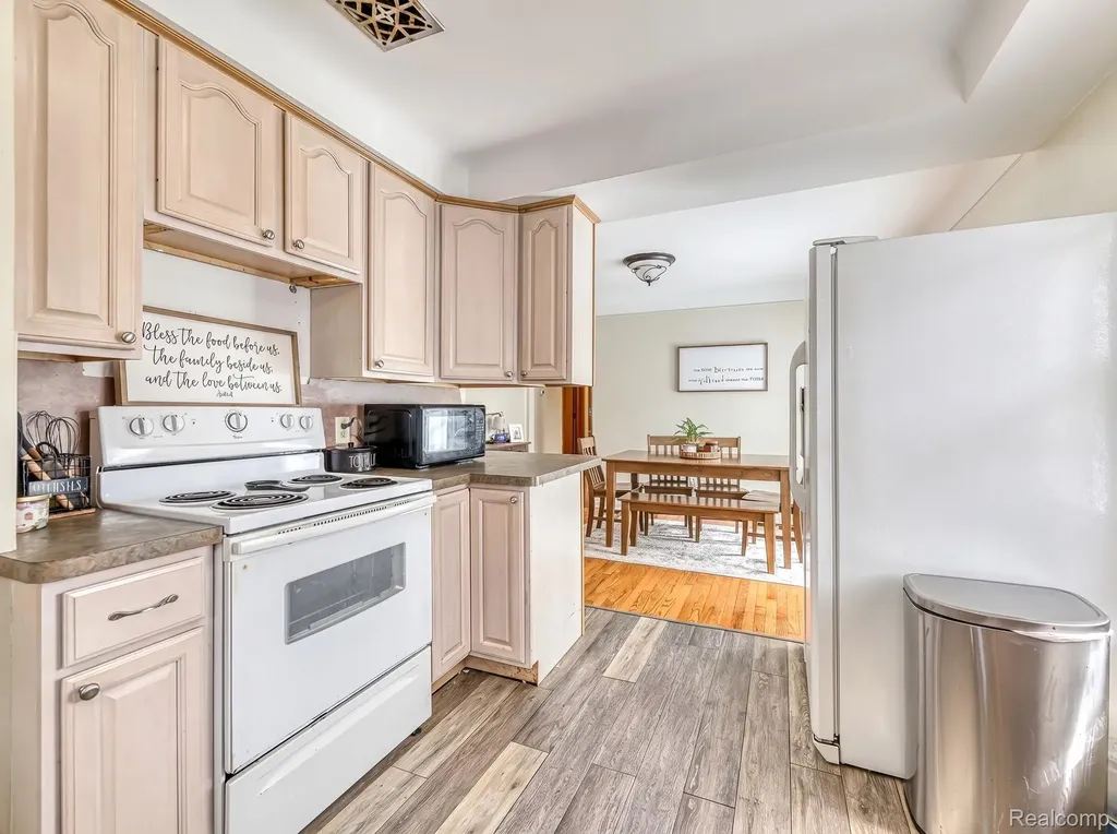 3125 Anna Avenue Trenton City MI 48183