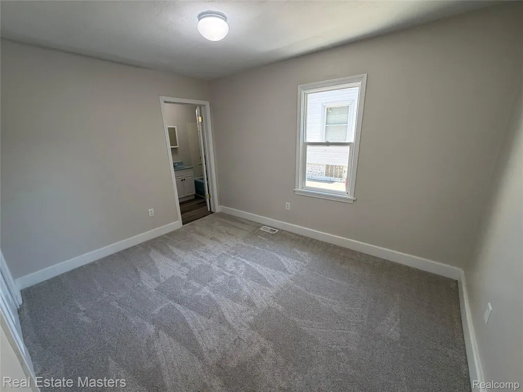 1016 Gillett Street Port Huron City MI 48060