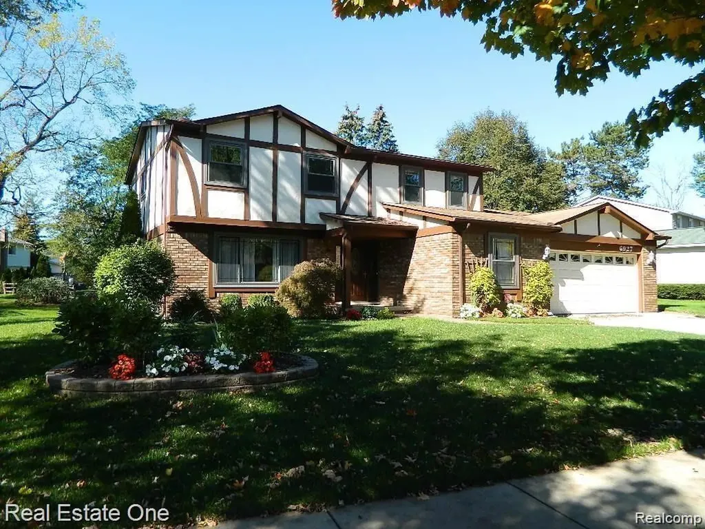 6927 Northpoint Drive Troy City MI 48085