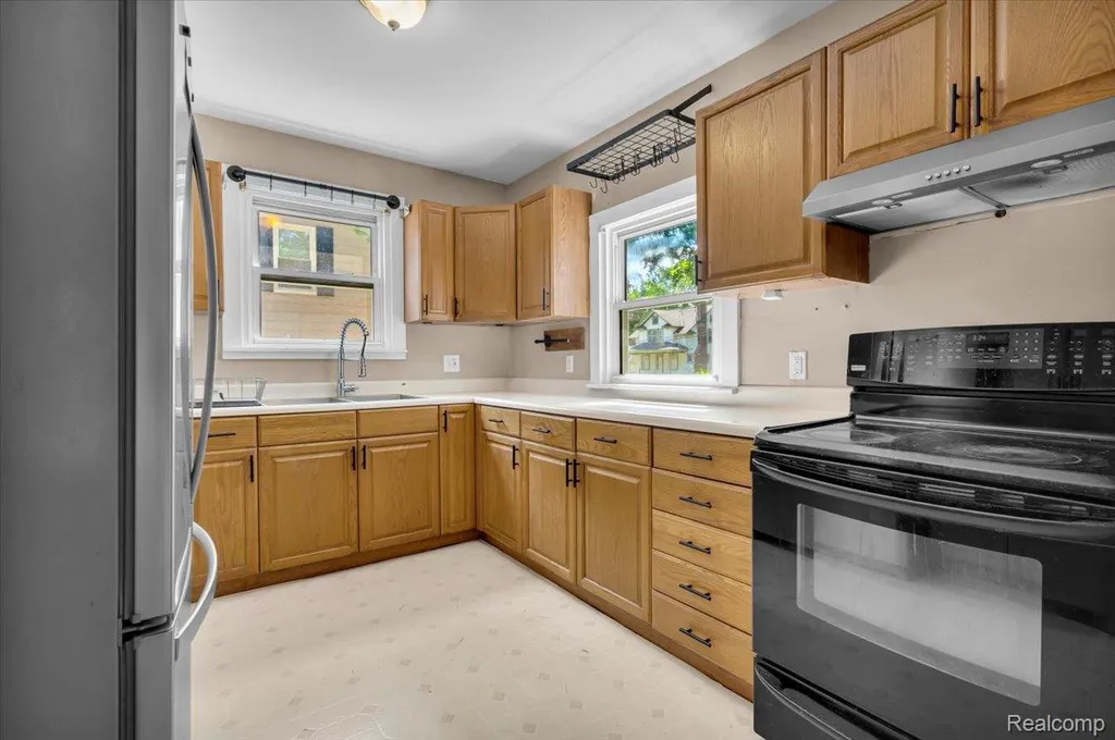 624 N Prospect Road Ypsilanti City MI 48198