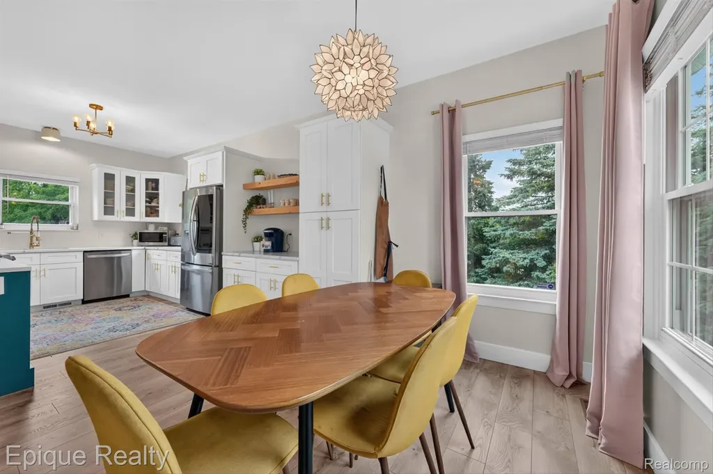 3036 Hawks Avenue Pittsfield Charter Township MI 48108