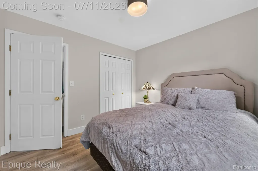 3036 Hawks Avenue Pittsfield Charter Township MI 48108