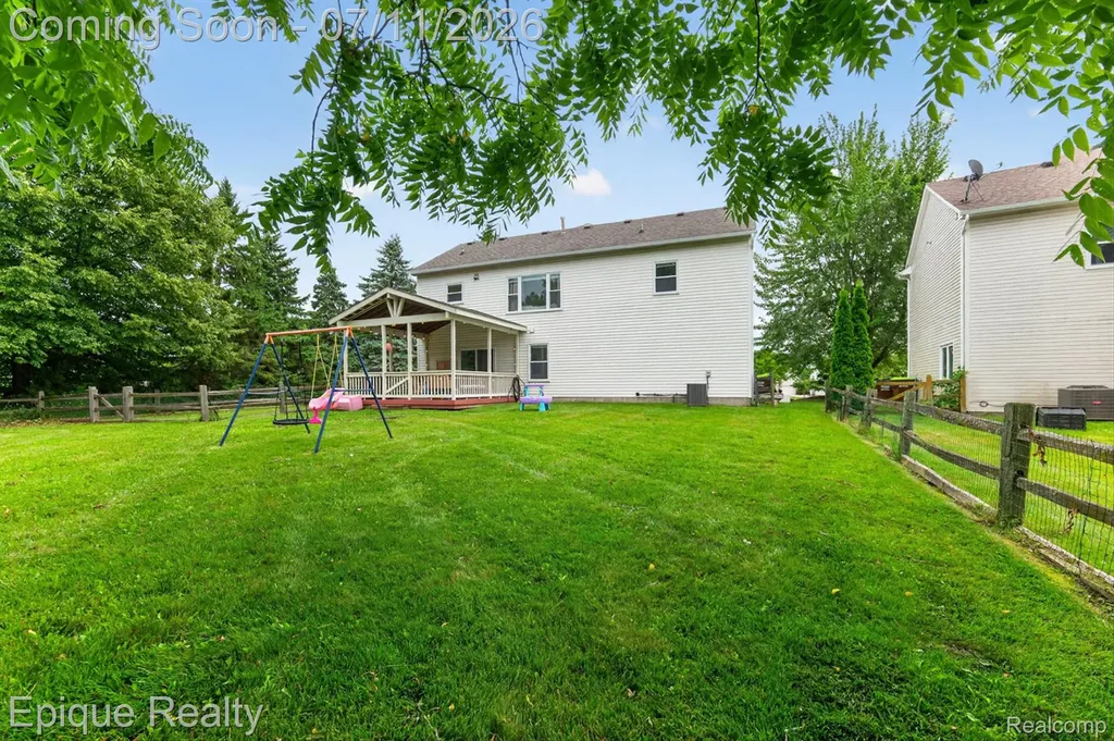 3036 Hawks Avenue Pittsfield Charter Township MI 48108