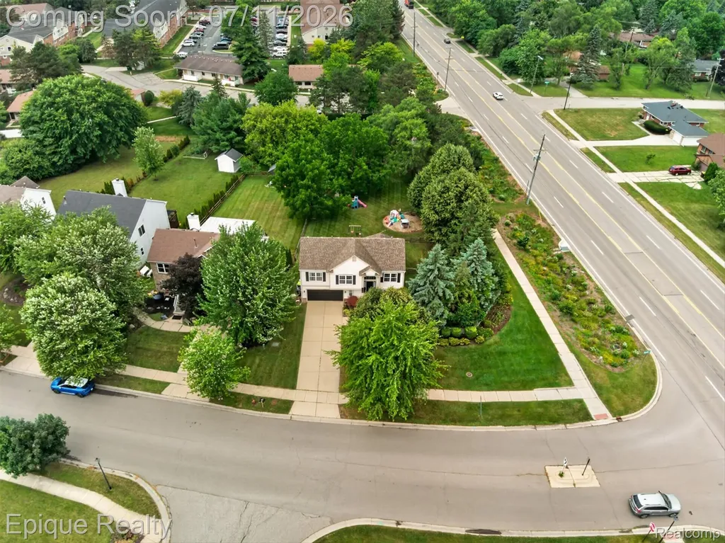 3036 Hawks Avenue Pittsfield Charter Township MI 48108
