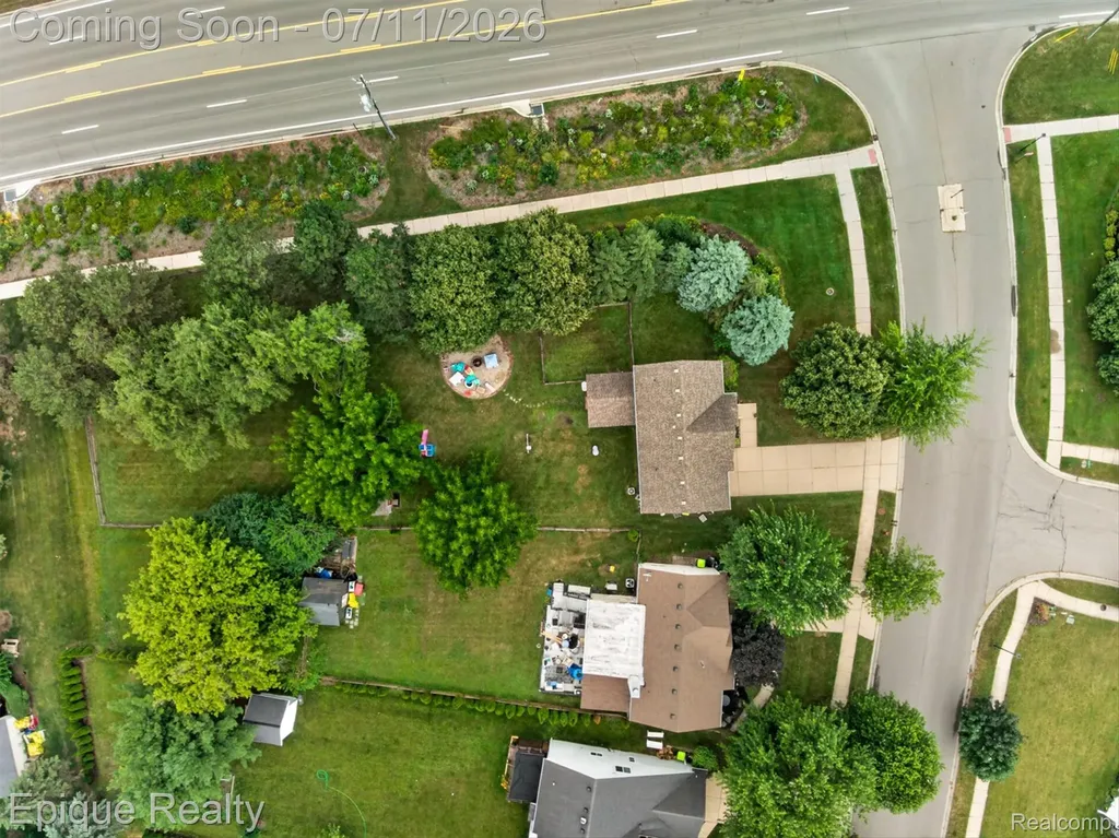 3036 Hawks Avenue Pittsfield Charter Township MI 48108