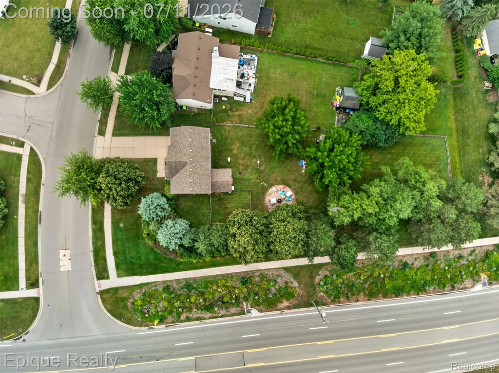 3036 Hawks Avenue Pittsfield Charter Township MI 48108