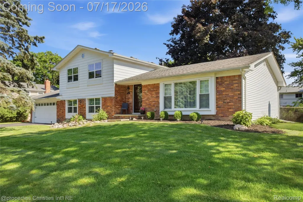 5569 Tadworth Place West Bloomfield Charter Township MI 48322