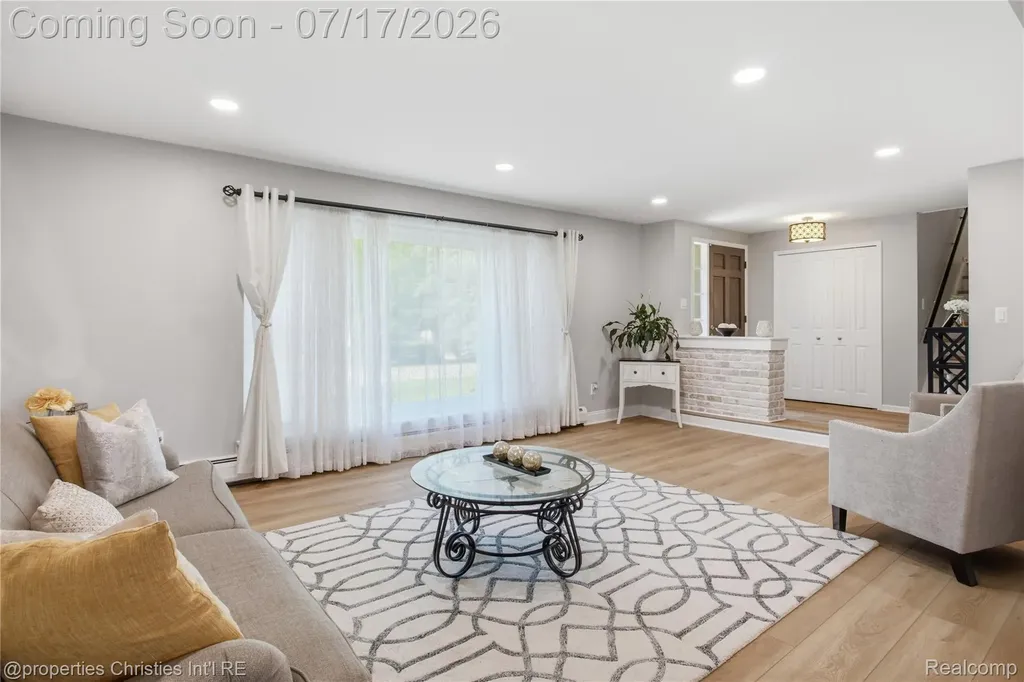 5569 Tadworth Place West Bloomfield Charter Township MI 48322