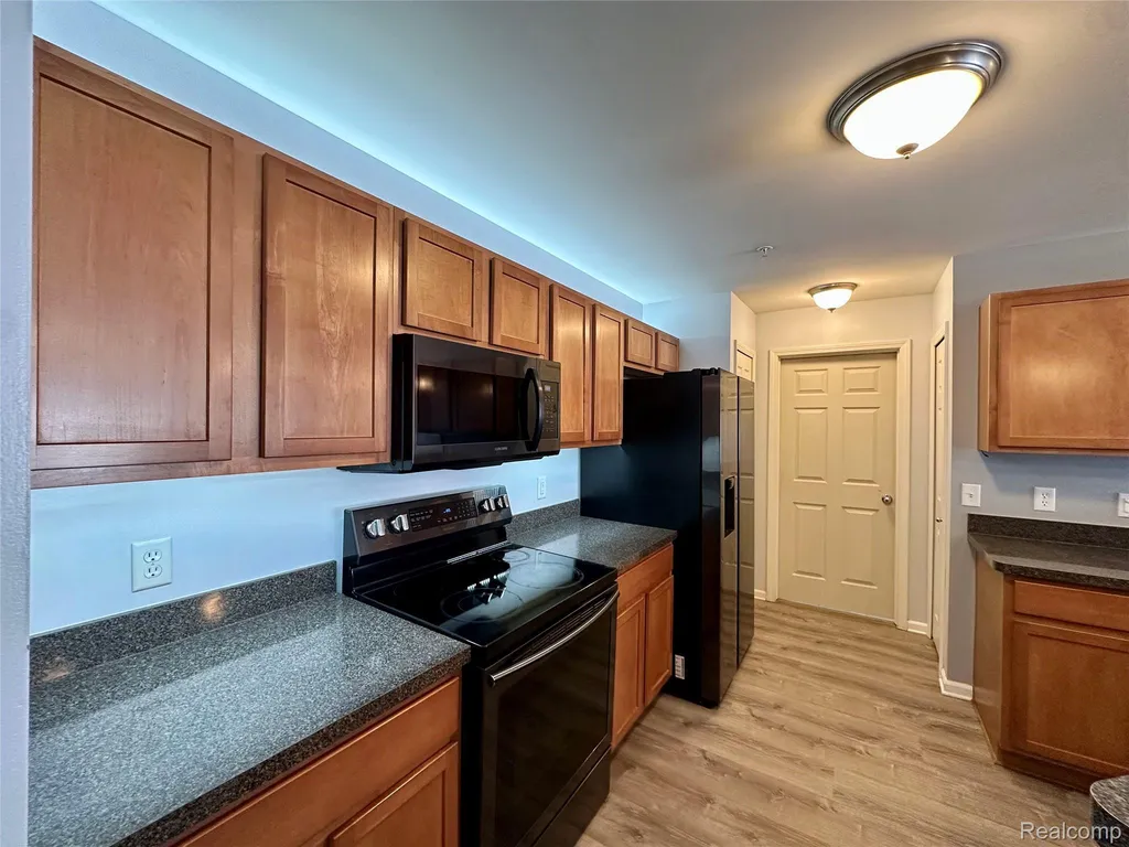 2393 Arcadia Drive Canton Charter Township MI 48188