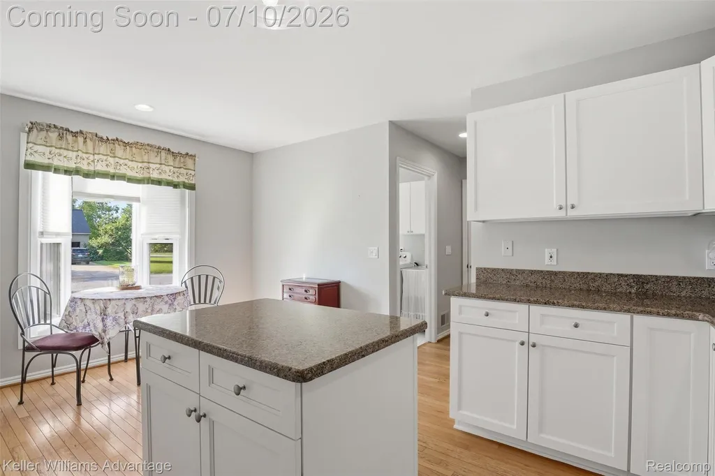 9722 Sunnywood Trail Green Oak Township MI 48178