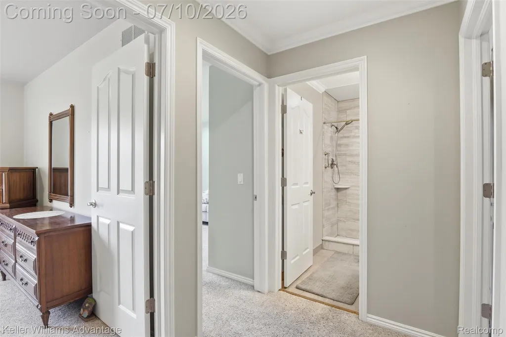 9722 Sunnywood Trail Green Oak Township MI 48178