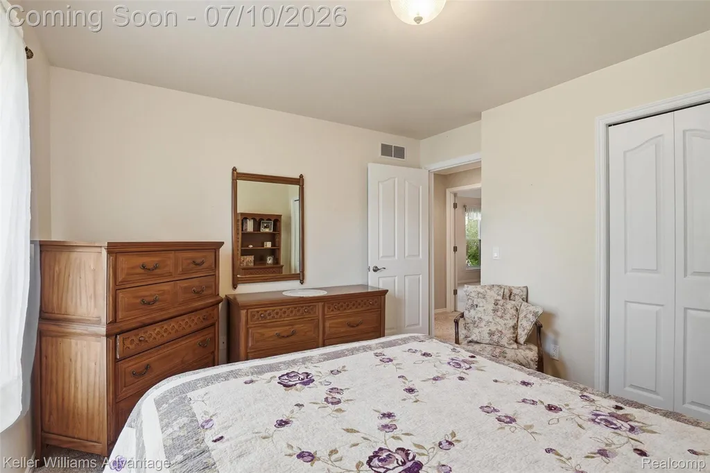 9722 Sunnywood Trail Green Oak Township MI 48178