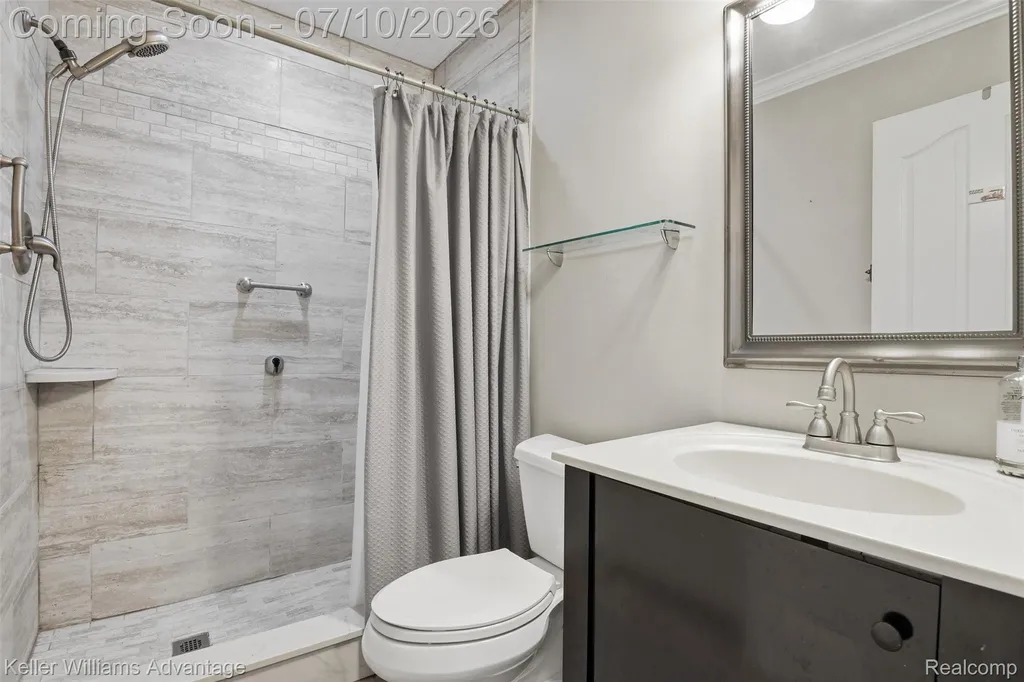 9722 Sunnywood Trail Green Oak Township MI 48178