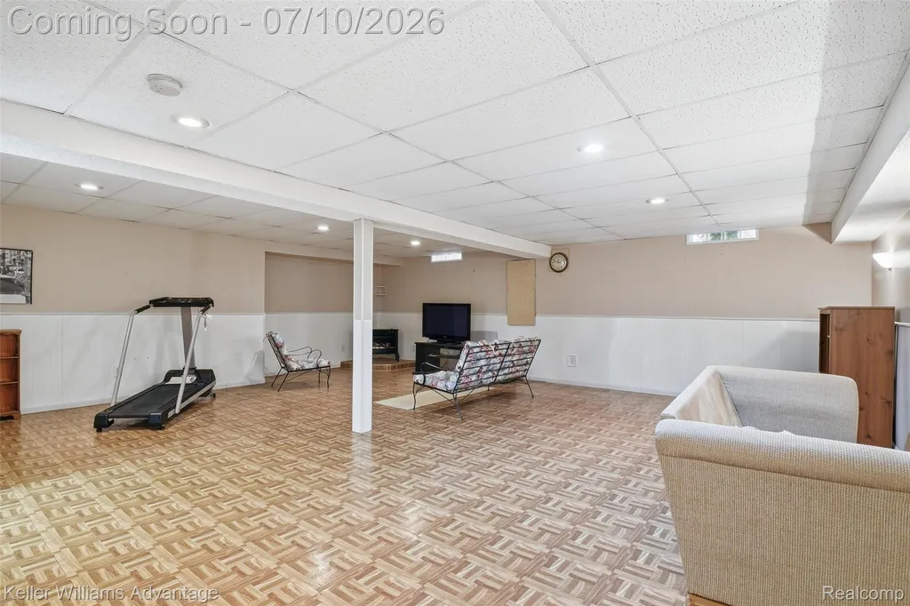 9722 Sunnywood Trail Green Oak Township MI 48178
