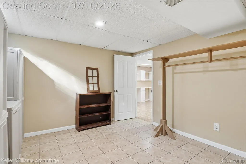 9722 Sunnywood Trail Green Oak Township MI 48178
