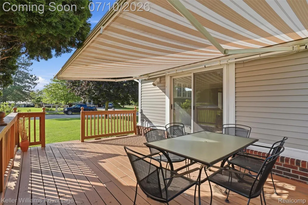 9722 Sunnywood Trail Green Oak Township MI 48178