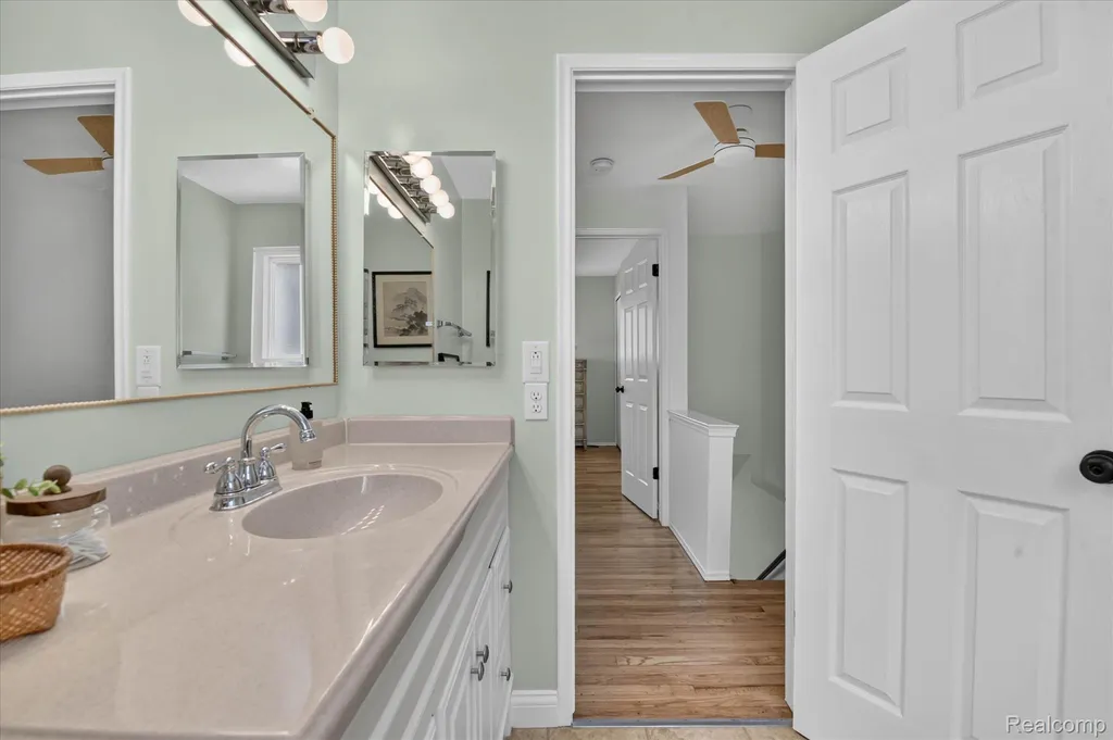 3366 Williamsburg Road Ann Arbor City MI 48108