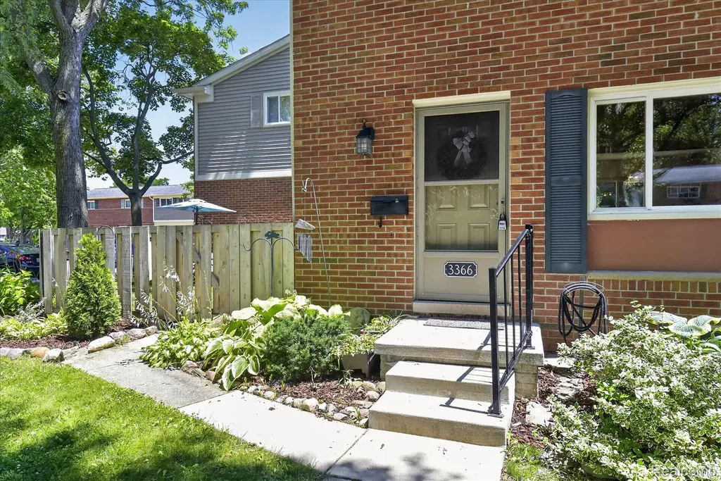 3366 Williamsburg Road Ann Arbor City MI 48108