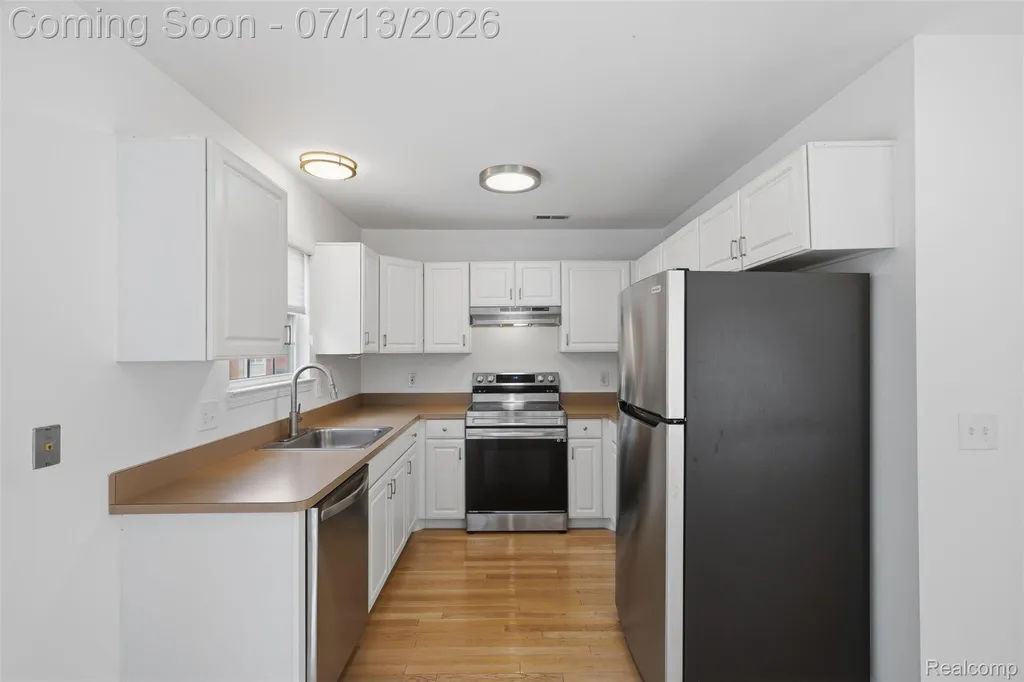 1322 S Main Street Royal Oak City MI 48067