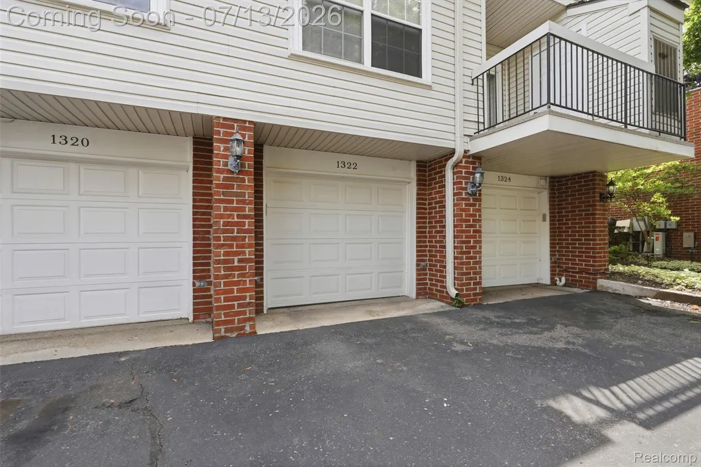 1322 S Main Street Royal Oak City MI 48067